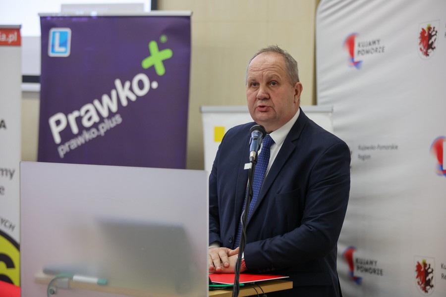 Konferencja na temat bezpieczeństwa w ruchu drogowym, fot. Mikołaj Kuras dla UMWKP