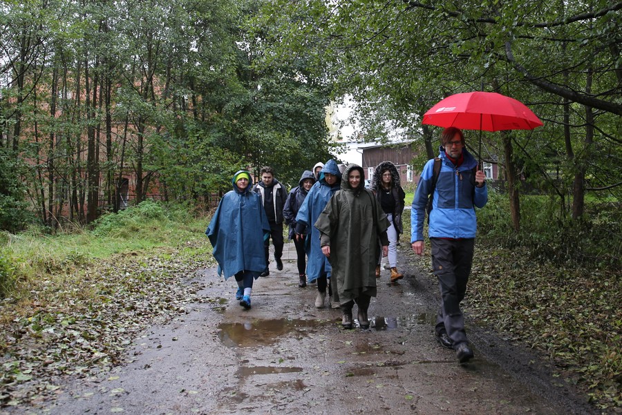 Uczestnicy spaceru Krajobrazowego w osadzie Raciąski Młyn, fot. Dorota Borzyszkowska