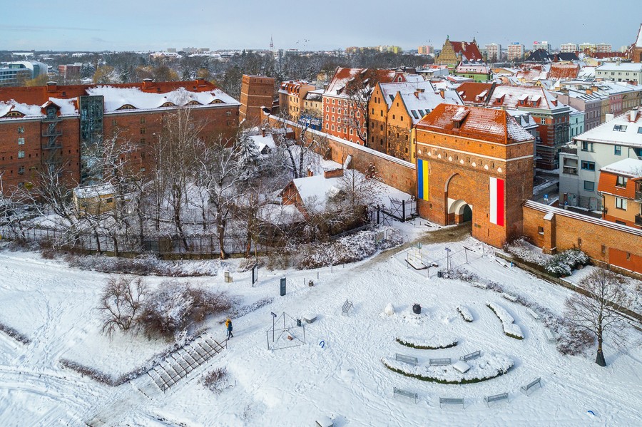 Zima w Toruniu, fot. Szymon Zdziebło/tarantoga.pl dla UMWKP