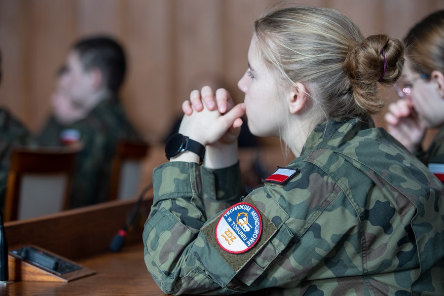 Spotkanie uczniów toruńskich szkół z żołnierzami USA, fot. Mikołaj Kuras dla UMWKP