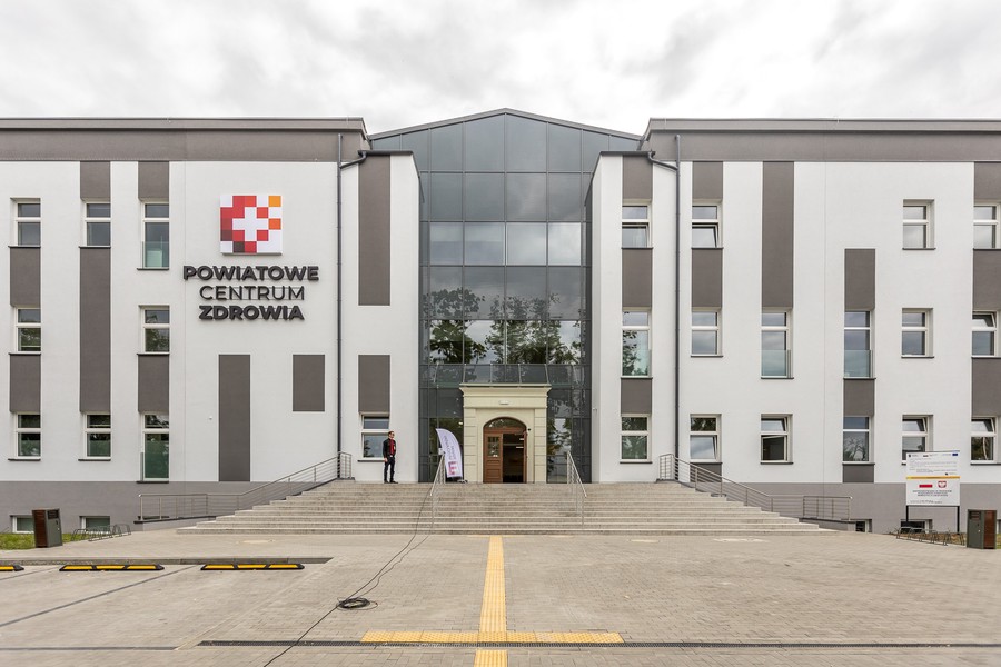 Powiatowe Centrum Zdrowia we Włocławku otwarte, fot. Szymon Zdzieblo/tarantoga.pl dla UMWKP