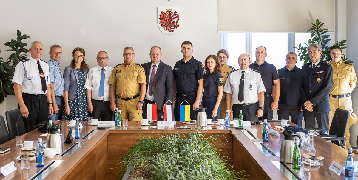 Spotkanie z przedstawicielami ukraińskich służb ratowniczych, fot. Szymon Zdziebło/tarantoga.pl dla UMWKP