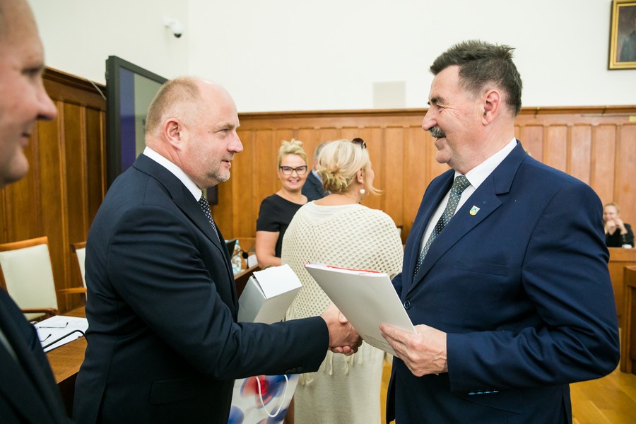 Wręczenie umów RPO i PROW, fot. Andrzej Goiński/UMWKP