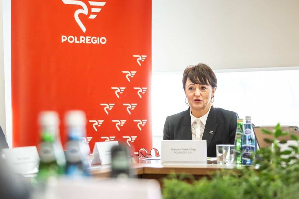 Konferencja prasowa na temat nowego rozkładu jazdy i podpisanie listu intencyjnego w sprawie pociągów do Ciechocinka, fot. Szymon Zdzieblo/tarantoga.pl dla UMWKP