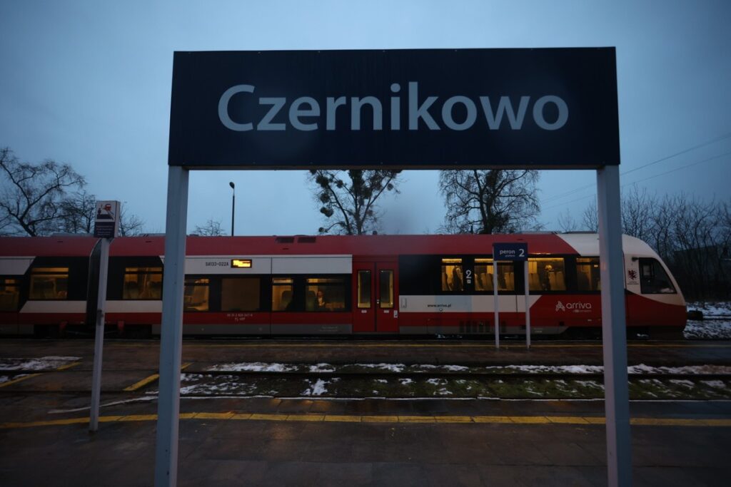 Przejazd inauguracyjny pociągu podmiejskiego Toruń – Czernikowo, fot. Mikołaj Kuras dla UMWKP