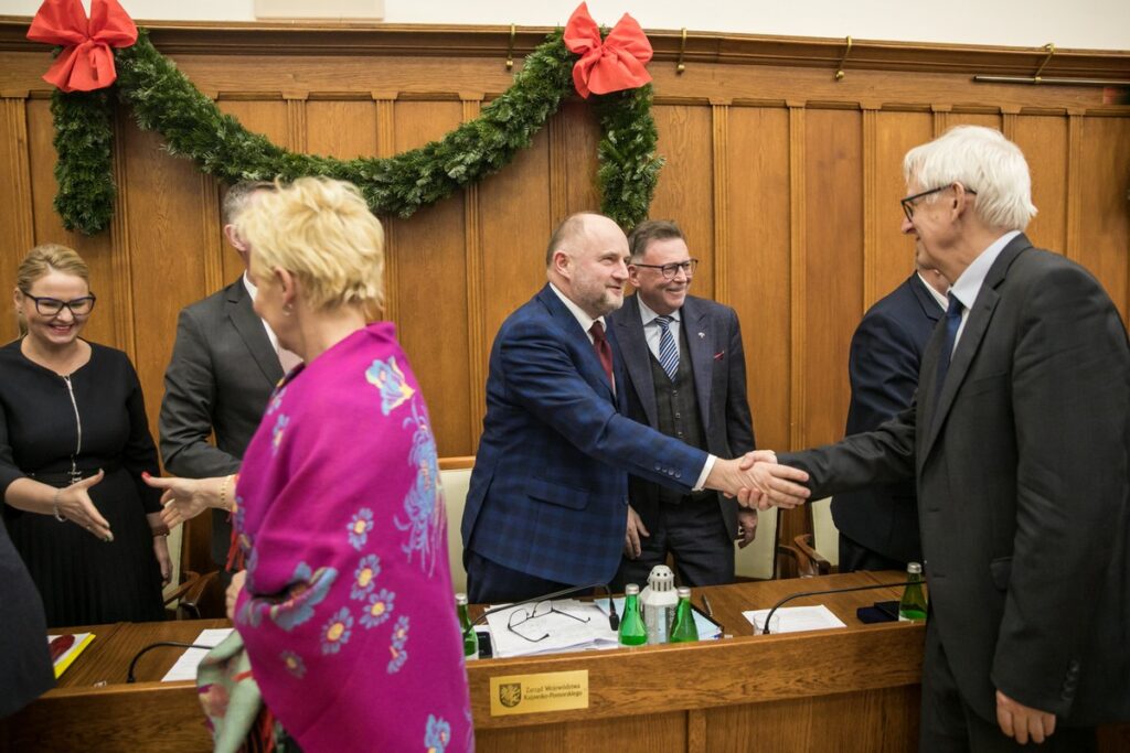 Sejmik uchwalił budżet 2024, fot. Andrzej Goiński/UMWKP