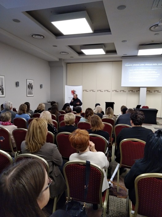 Konferencja „Uzależnienia i ich wpływ na zdrowie człowieka”, 30.11.1023 r., Hotel Filmar w Toruniu