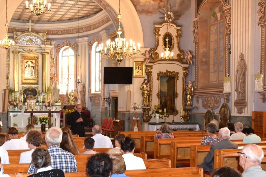 Remont konserwatorski kościoła p.w. św. Wojciecha Biskupa i Męczennika w Broniewie - zdj. własne Parafii