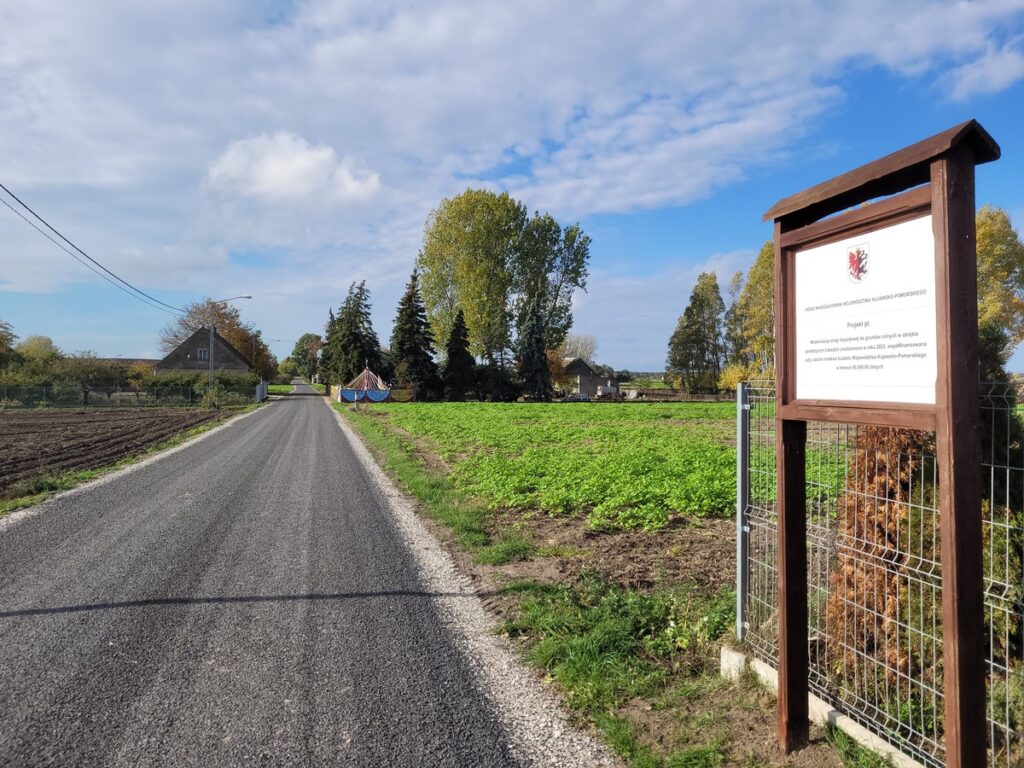 Fragment drogi w miejscowości Piotrków Kujawski, fot. Departamentu Rolnictwa i Geodezji