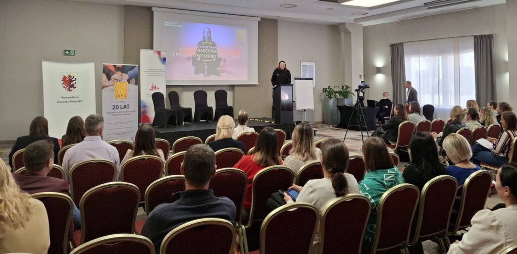 Konferencja pn. „Neuroróżnorodność w domu, w szkole i w społeczeństwie”, 25 października 2024 r., fot. materiały Departamentu Spraw Społecznych i Zdrowia