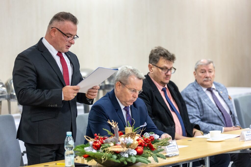 17.12.2024 - posiedzenie plenarne Kujawsko-Pomorskiej Wojewódzkiej Rady Dialogu Społecznego, podsumowujące rok 2024 r., fot. Mikołaj Kuras dla UMWKP