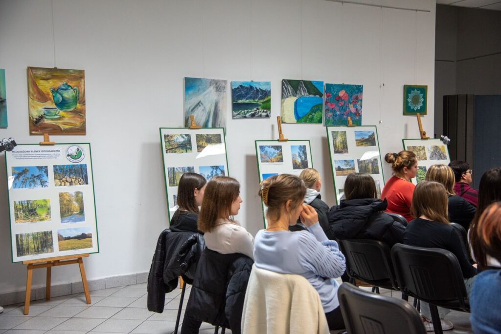 Wystawa zdjęć z pleneru fotograficznego GLPK (fot. Wojciech Płotka)