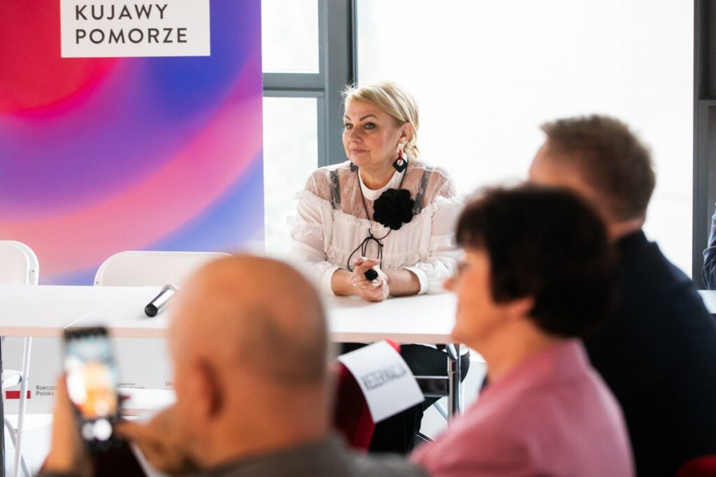Spotkanie przewodniczącej Elżbiety Piniewskiej z przewodniczącymi rad powiatów, fot. Andrzej Goiński UMWKP
