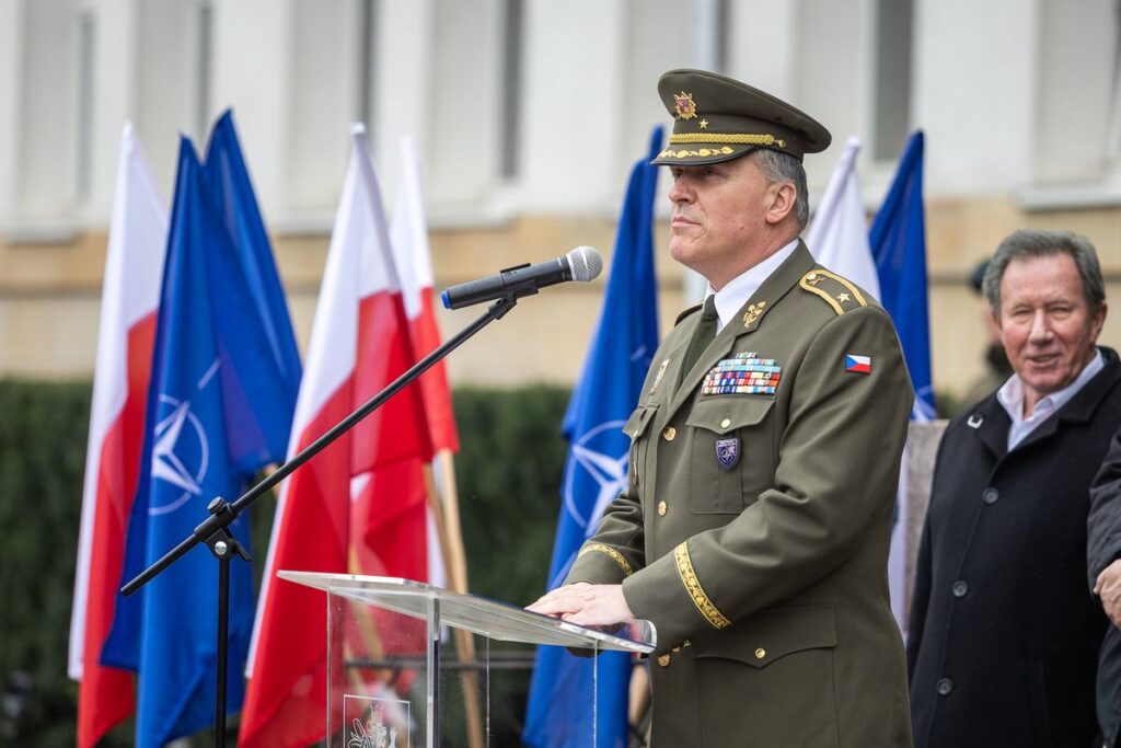 Toruńskie obchody 25 lat Polski w NATO, fot. Szymon Zdziebło/tarantoga.pl dla UMWKP