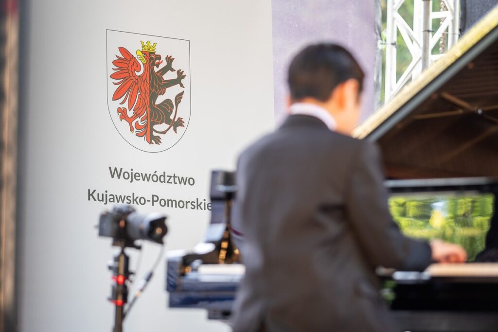 Zakończenie Konkursu Pianistycznego w Szafarni fot. Szymon Zdziebło/tarantoga.pl dla UMWKP