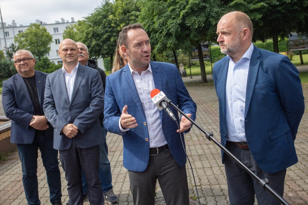 Podpisanie umowy na prace budowlane w grudziądzkim Młynie Górnym, fot. Mikołaj Kuras dla UMWKP