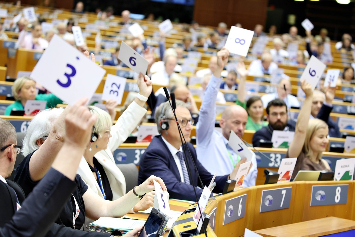 Posiedzenie plenarne Komitetu Regionów, 19 czerwca 2024, fot. UE /Fred Guerdin