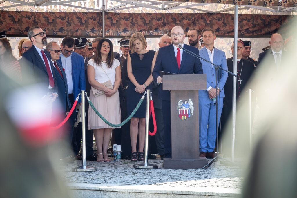 Obchody Święta Wojska Polskiego w Toruniu, fot. Szymon Zdziebło, tarantoga.pl dla UMWKP