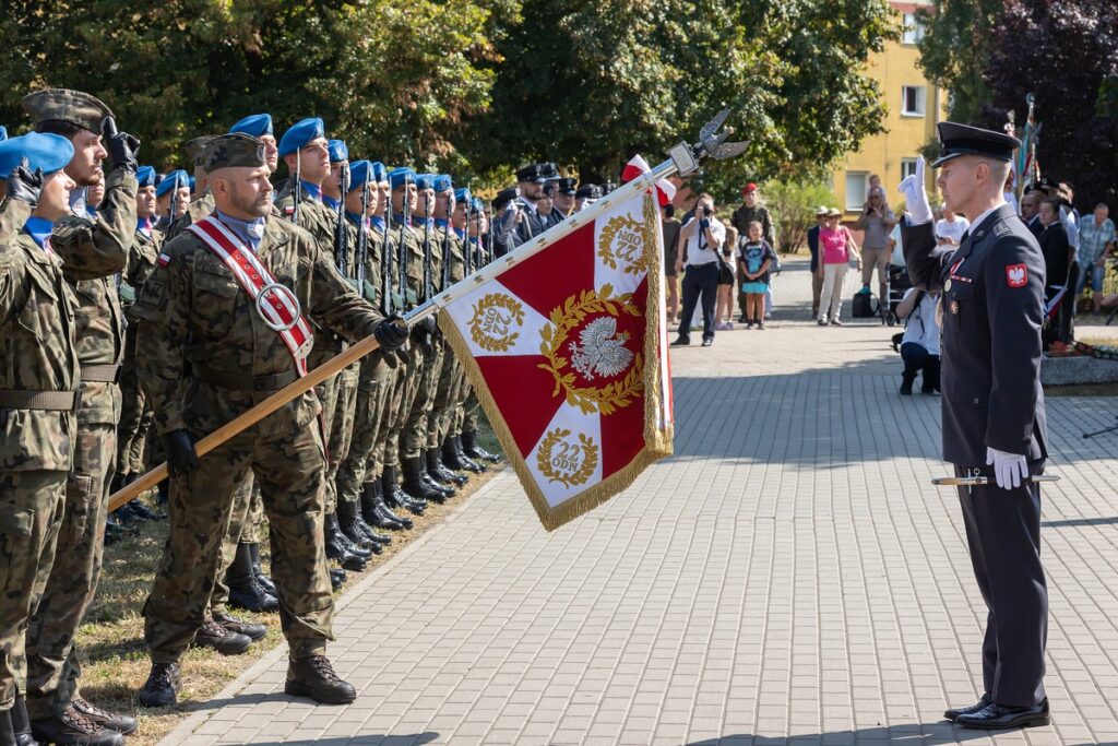 Obchody Święta Lotnictwa w Bydgoszczy, fot. Tomasz Czachorowski/eventphoto dla UMWKP