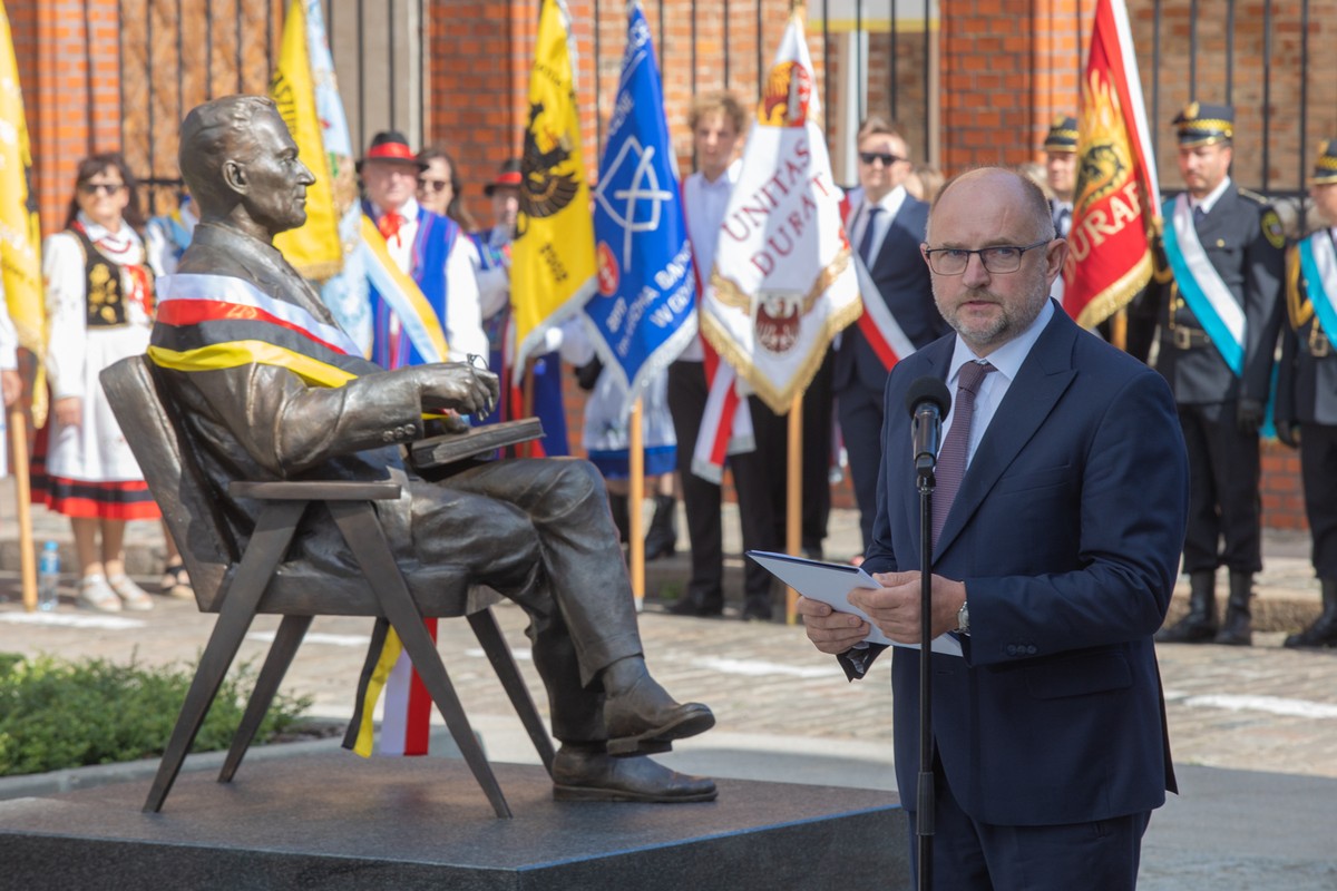 Odsłonięcie pomnika Lecha Bądkowskiego w Gdańsku, fot. Mikołaj Kuras dla UMWKP