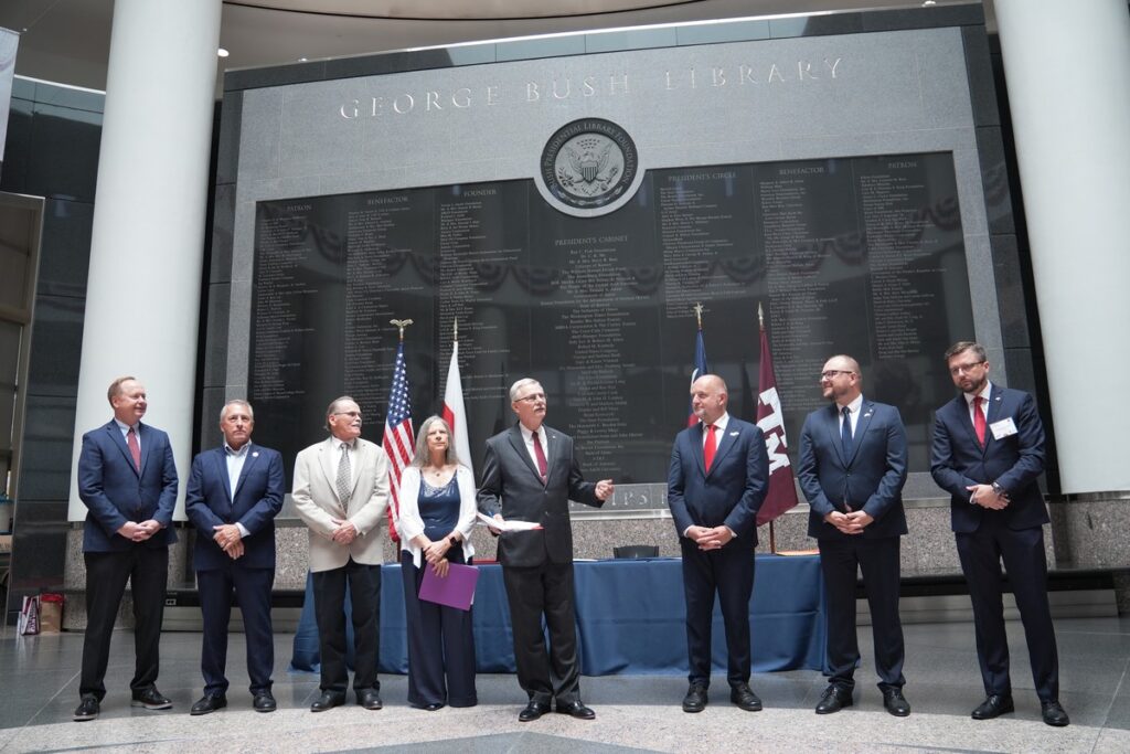 Ceremonia podpisania listu intencyjnego i porozumienia partnerskiego, Biblioteka Prezydencka George’a Busha w Texas A&M University, fot. UMWKP