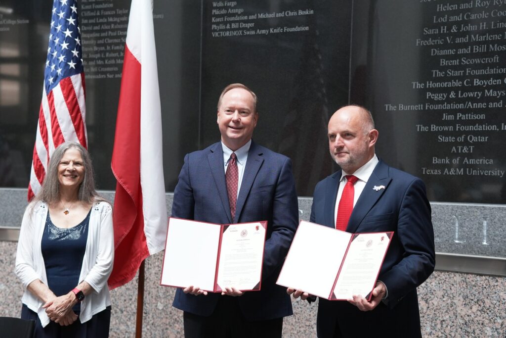 Ceremonia podpisania listu intencyjnego i porozumienia partnerskiego, Biblioteka Prezydencka George’a Busha w Texas A&M University, fot. UMWKP