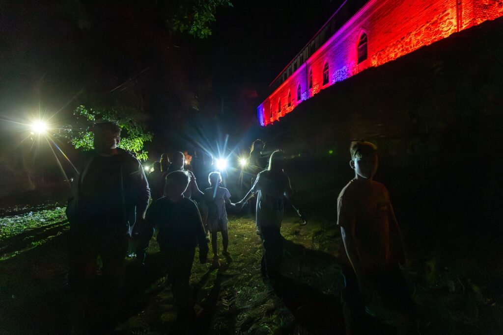 Baśniowe spotkanie na Zamku Bierzgłowskim, fot. Szymon Zdziebło/tarantoga.pl dla UMWKP