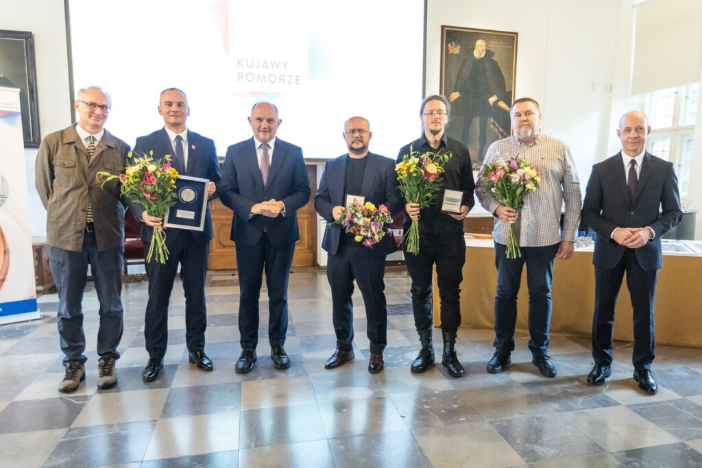 Wręczenie medali Hereditas Saeculorun i wyróżnień Musejon, fot. Szymon Zdziebło/tarantoga.pl dla UMWKP