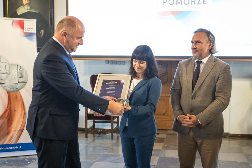 Wręczenie medali Hereditas Saeculorun i wyróżnień Musejon, fot. Szymon Zdziebło/tarantoga.pl dla UMWKP