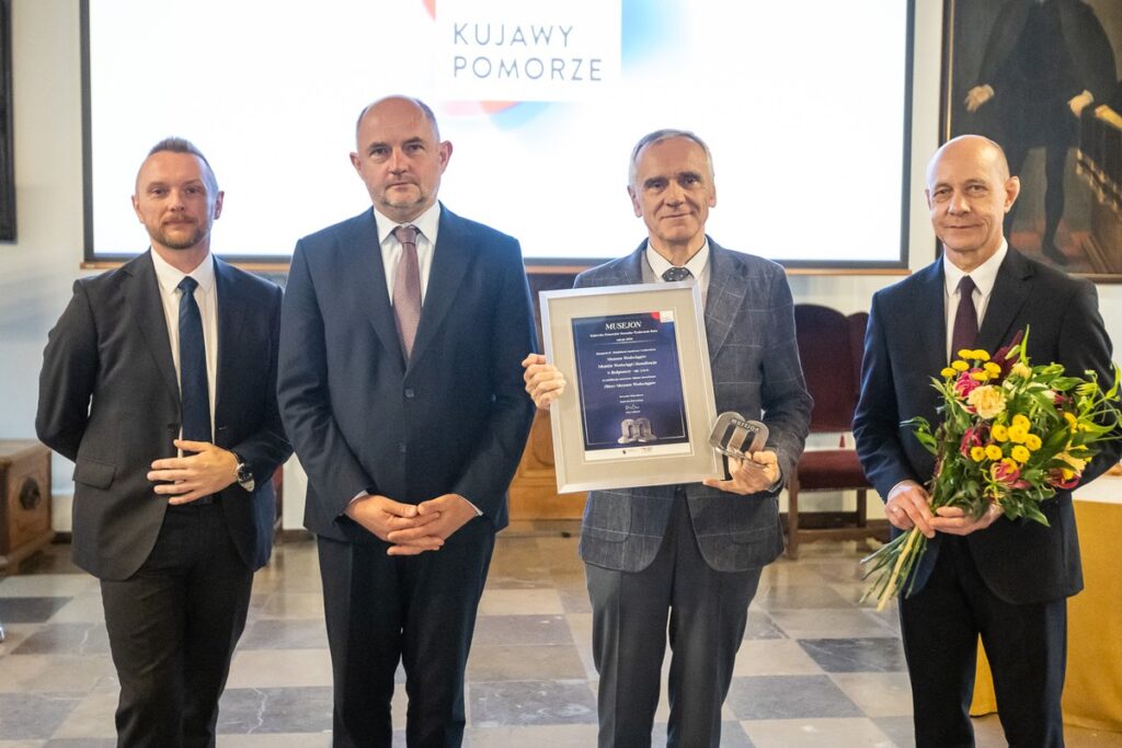 Wręczenie medali Hereditas Saeculorun i wyróżnień Musejon, fot. Szymon Zdziebło/tarantoga.pl dla UMWKP