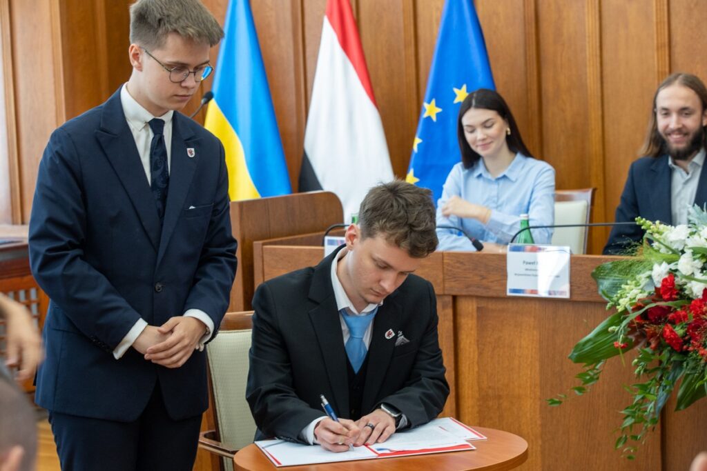 Posiedzenie Sejmiku Młodzieżowego Województwa, fot. Mikołaj Kuras dla UMWKP