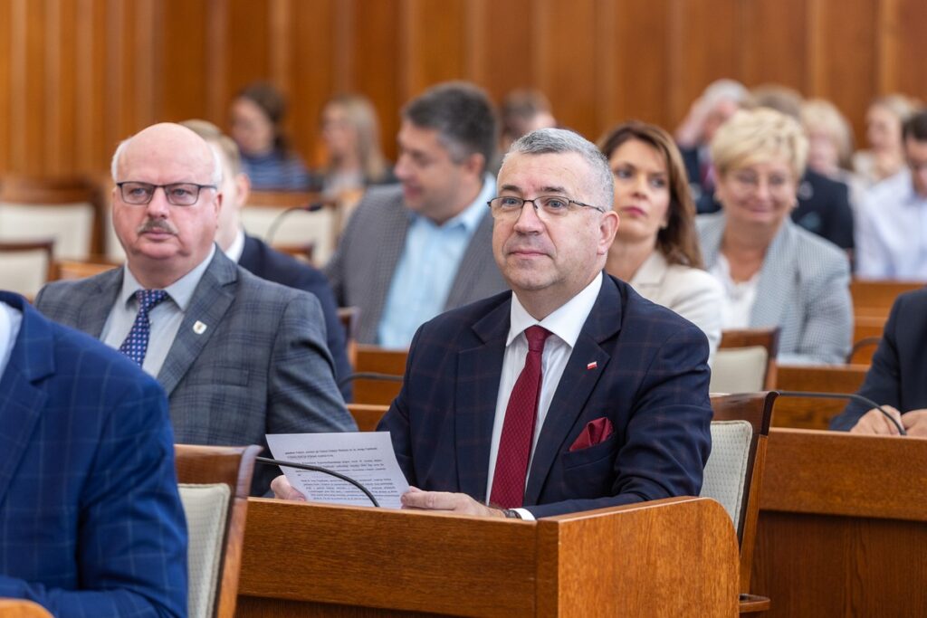 Sesja sejmiku województwa, 30 września 2024, fot. Szymon Zdziebło/tarantoga dla UMWKP