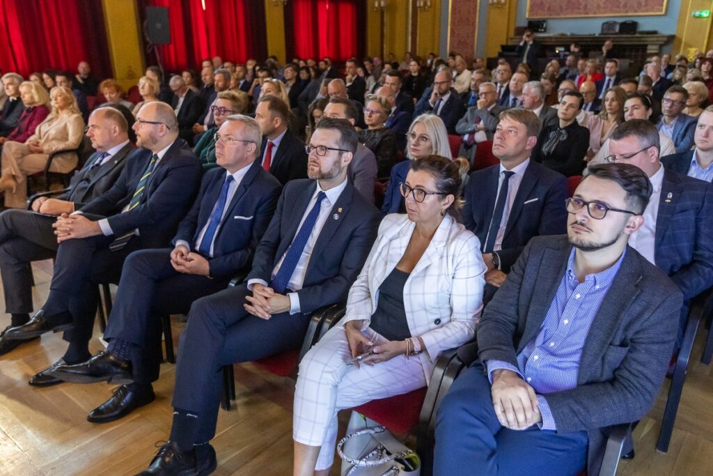 Ogólnopolskie obchody Światowego Dnia Turystyki, fot. Szymon Zdziebło/tarantoga.pl dla UMWKP