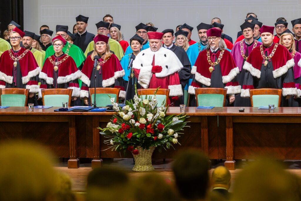 Inauguracja roku akademickiego na UMK, fot. Szymon Zdziebło/tarantoga.pl dla UMWKP