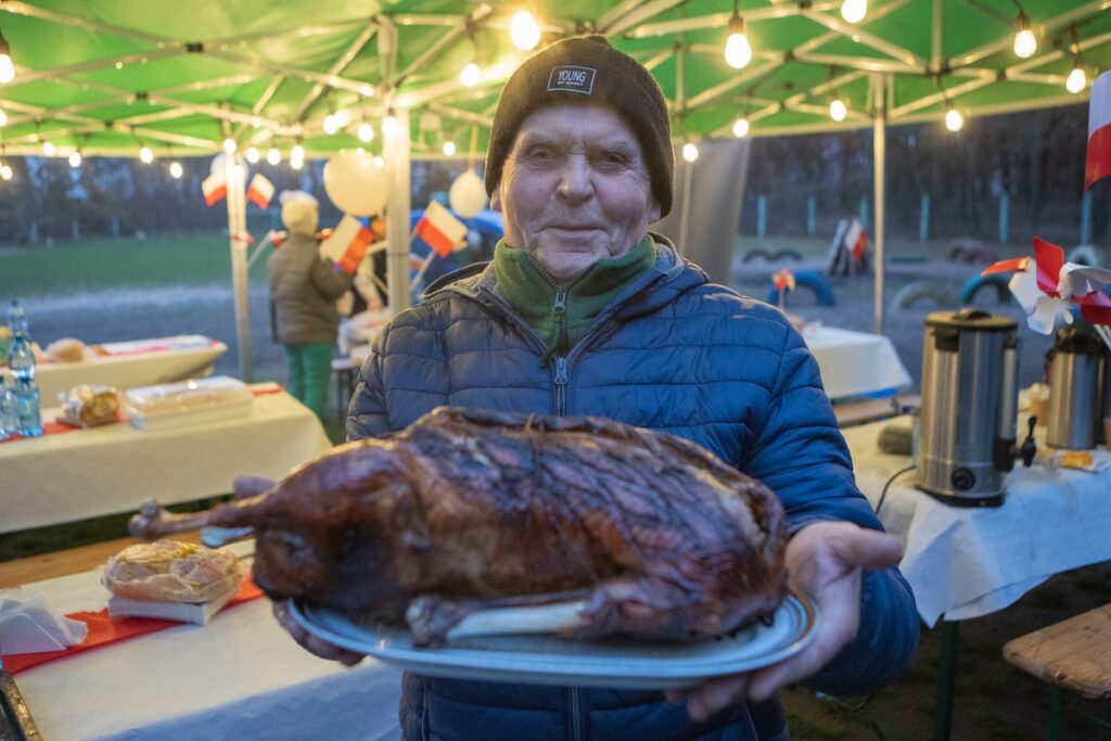 Piknik z okazji Dnia Niepodległości w Brukach Unisławskich, fot. Mikołaj Kuras dla UMWKP