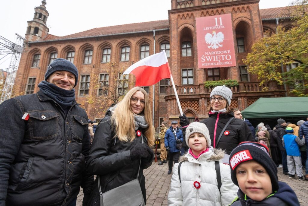 Obchody Narodowego Święta Niepodległości w Toruniu, fot. Szymon Zdzieblo/tarantoga.pl dla UMWKP