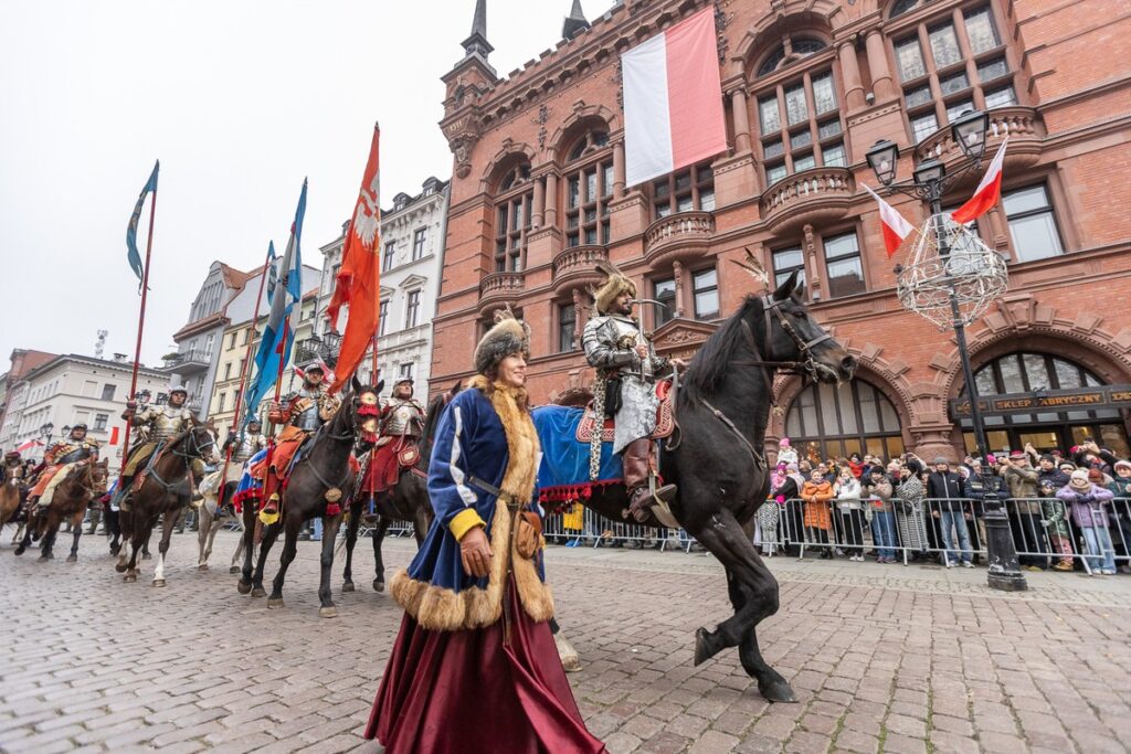 Obchody Narodowego Święta Niepodległości w Toruniu, fot. Szymon Zdzieblo/tarantoga.pl dla UMWKP