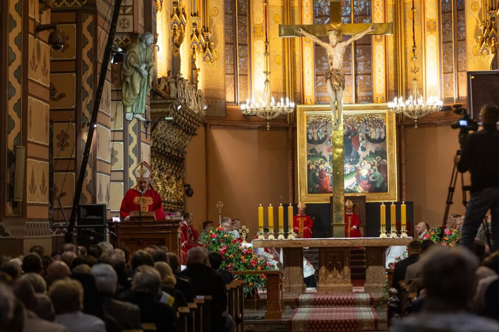 Obchody 40. rocznicy śmierci ks. Jerzego Popiełuszki we Włocławku, fot. Andrzej Goiński/UMWKP