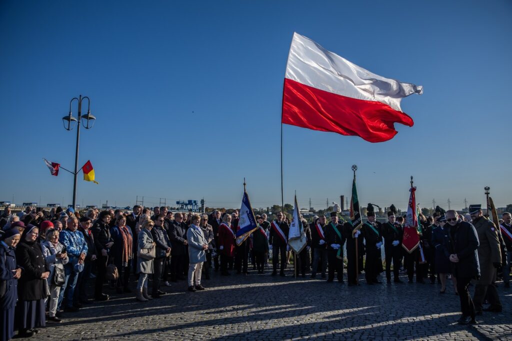 Obchody 40. rocznicy śmierci ks. Jerzego Popiełuszki we Włocławku, fot. Andrzej Goiński/UMWKP