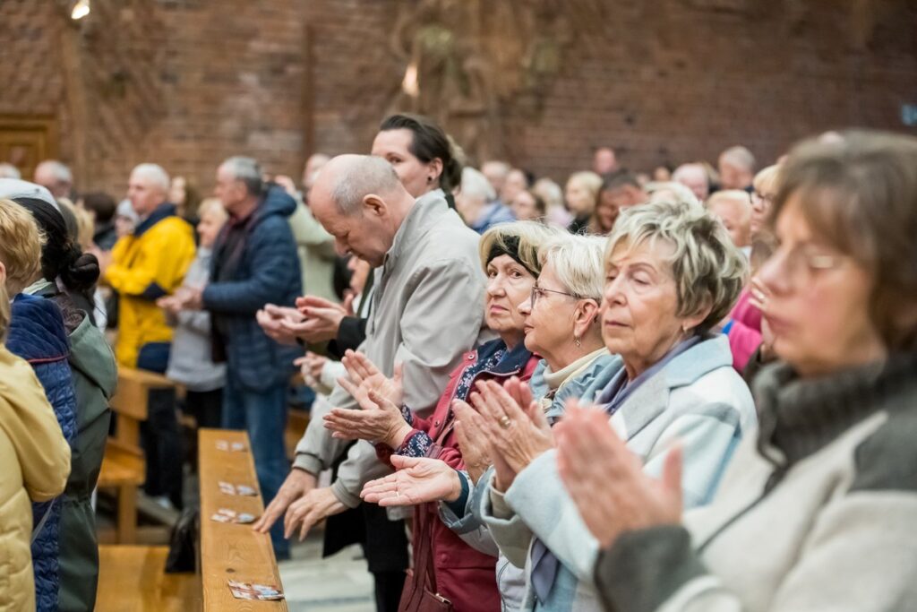 Bydgoszcz: "Stabat Mater" Pergolesiego i uroczysta msza, fot. Tomasz Czachorowski/eventphoto dla UMWKP