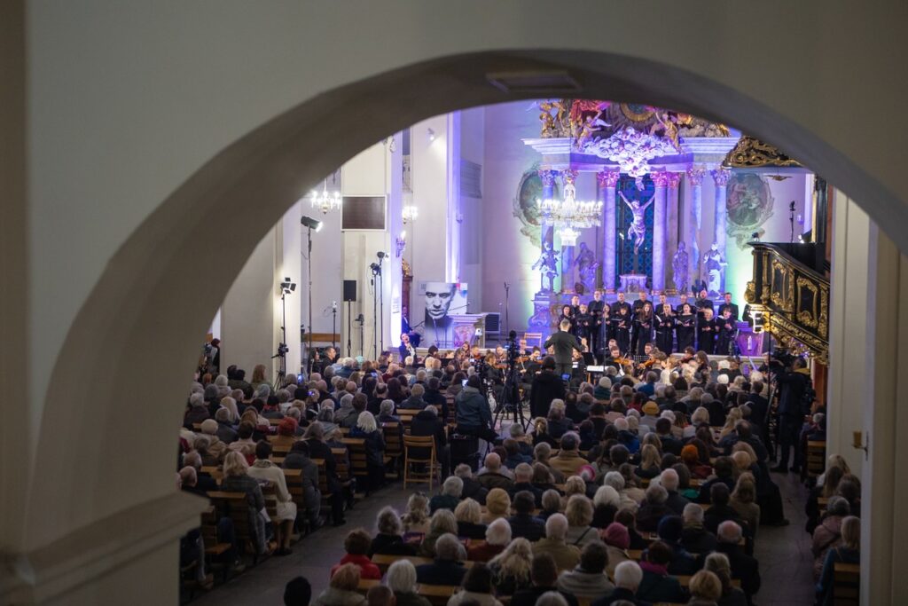 Widowisko w kościele Ducha Świętego w Toruniu fot. Mikołaj Kuras dla UMWKP