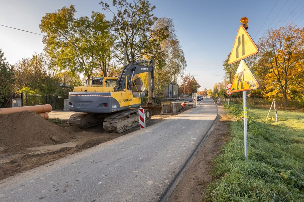 Modernizacja drogi wojewódzkiej nr 657 w Nowej Wsi, fot. Szymon Zdziebło/tarantoga.pl dla UMWKP