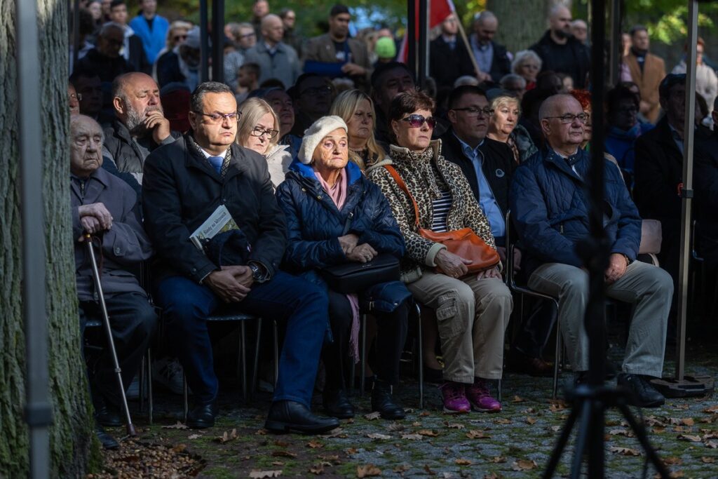 Uroczystości 85. rocznicy pierwszych straceń na Barbarce, fot. Szymon Zdziebło, tarantoga.pl dla UMWKP