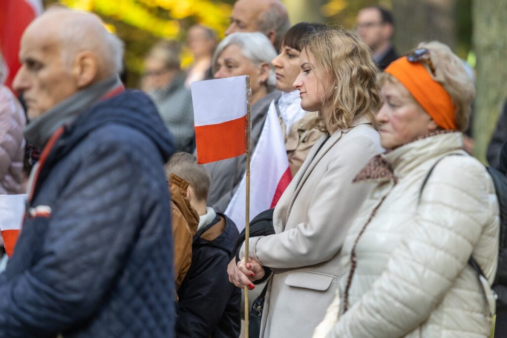 Uroczystości 85. rocznicy pierwszych straceń na Barbarce, fot. Szymon Zdziebło, tarantoga.pl dla UMWKP