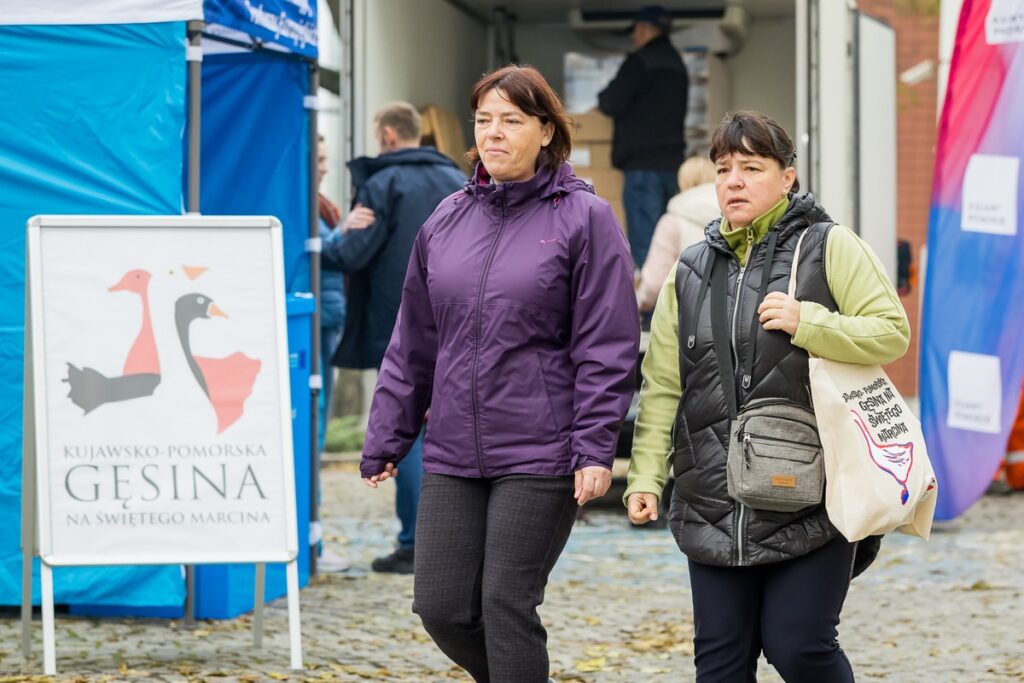 Odbiór gęsich tuszek w Bydgoszczy, fot. Tomasz Czachorowski/eventphoto.com.pl dla UMWKP