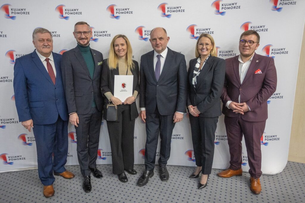 Ceremonia podpisania umów FEdKP oraz umowy z operatorem pożyczek dla przedsiębiorców, fot. Mikołaj Kuras dla UMWKP