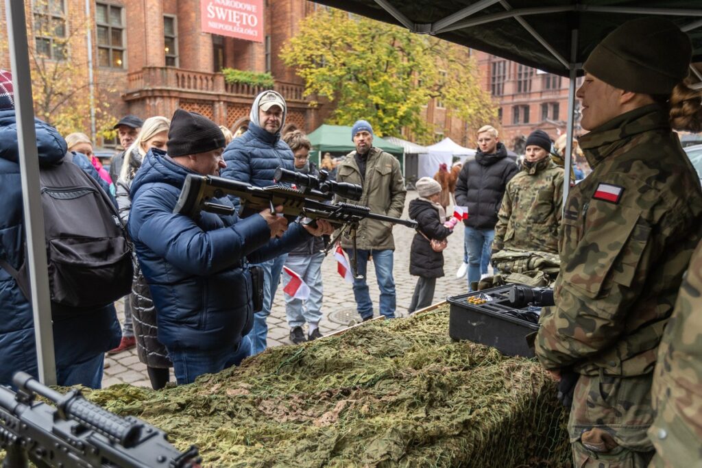 Obchody Narodowego Święta Niepodległości w Toruniu, fot. Szymon Zdzieblo/tarantoga.pl dla UMWKP