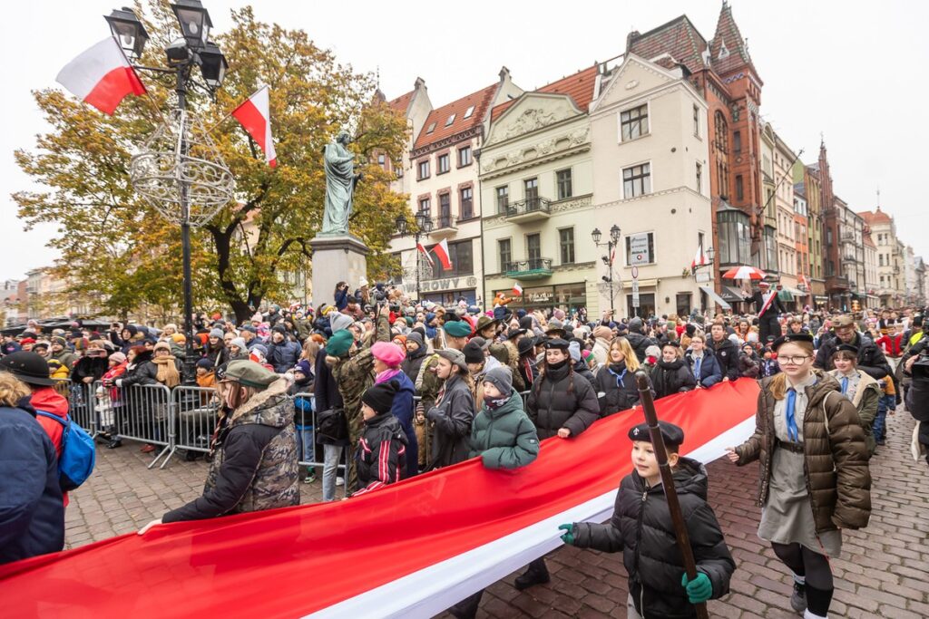 Obchody Narodowego Święta Niepodległości w Toruniu, fot. Szymon Zdzieblo/tarantoga.pl dla UMWKP