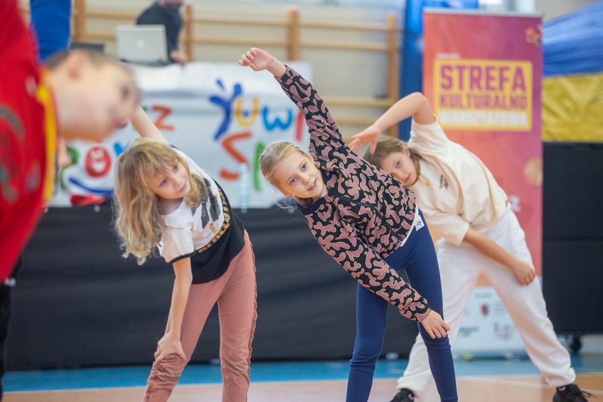 Sportowy piknik rodzinny w Radziejowie, fot. Mikołaj Kuras dla UMWKP