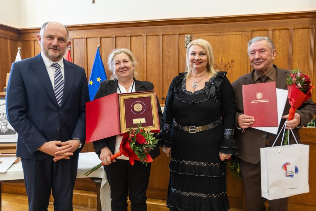 Sesja sejmiku województwa, 25 listopada 2024, fot. Szymon Zdziebło/tarantoga dla UMWKP